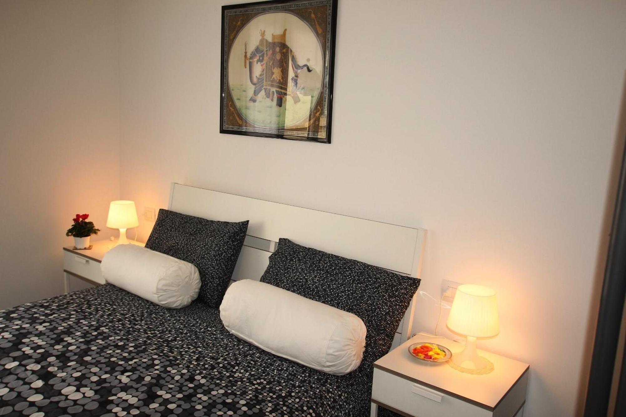 Residenza Manzoni Como Centre Екстериор снимка
